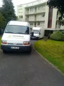 DÉBARRAS17 Maisons Local TROKEUR DÉBARRAS &È