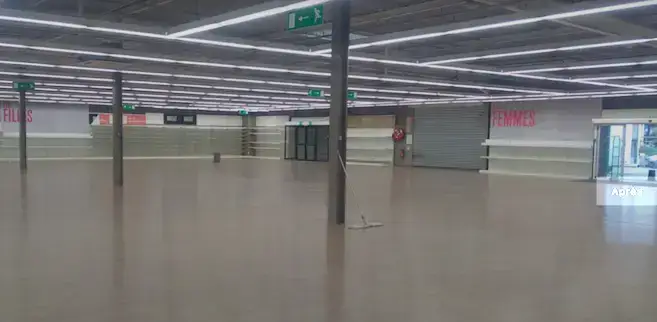 Débarras Locaux Commerce TROKEUR